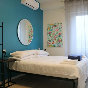 Rrrapido Colorful Rooms - Assago , Assago Italia